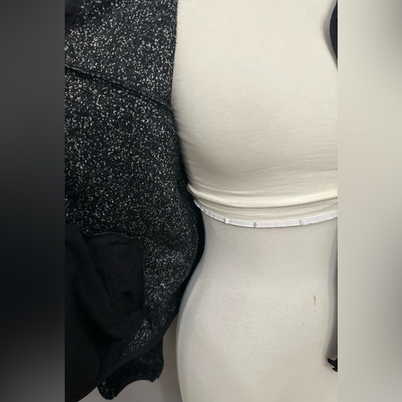 Offline by Aerie Womens Black & Grey Speckled Sherpa Jacket Size Small - Picture 7 of 9